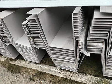 Main Gutter
