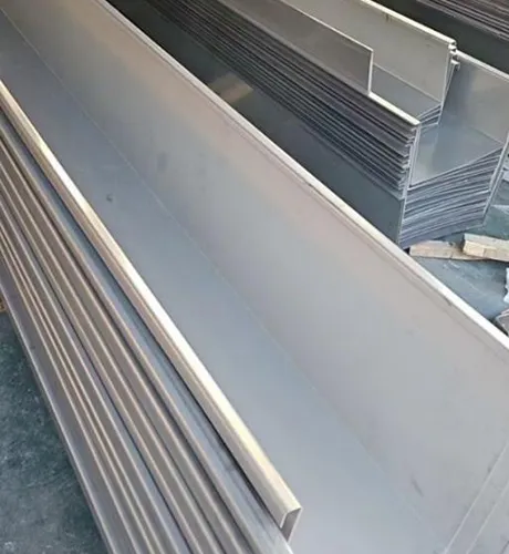 Main Gutter