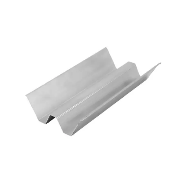 W-shaped Deflector Channel